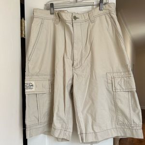 POLO JEANS COMPANY CARGO SHORTS SZ-34 EXCELLENT CONDITION 😎😎
